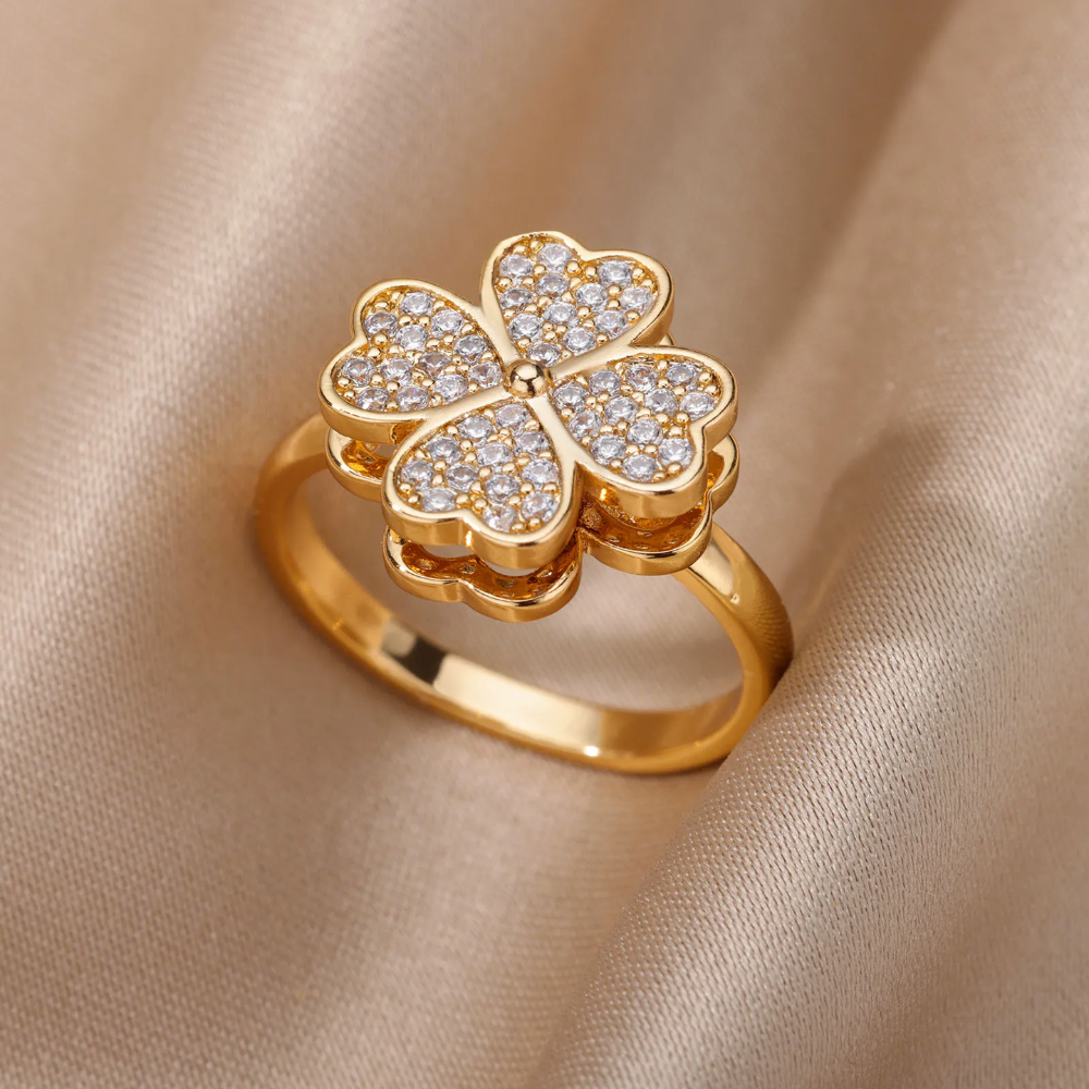 Women's Clover Ring - Image 6