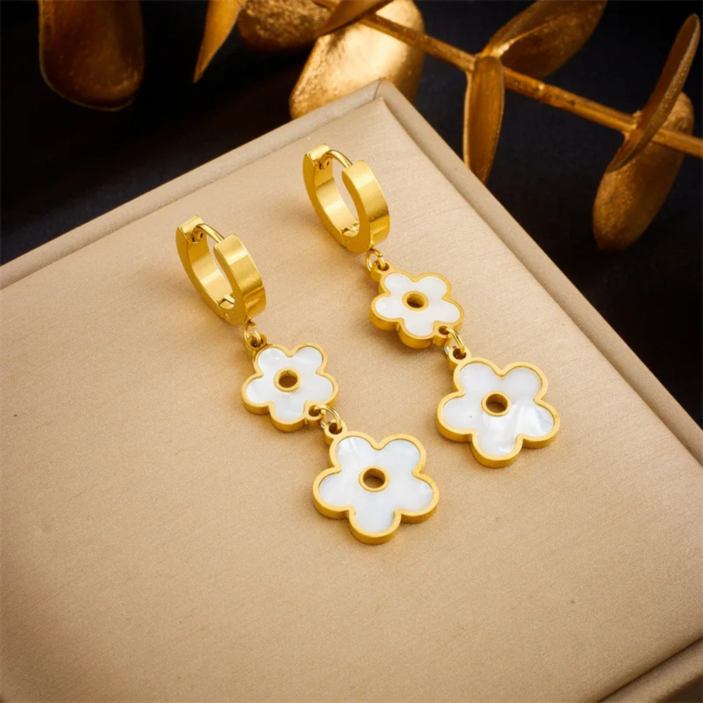 Axelle Clover Earrings