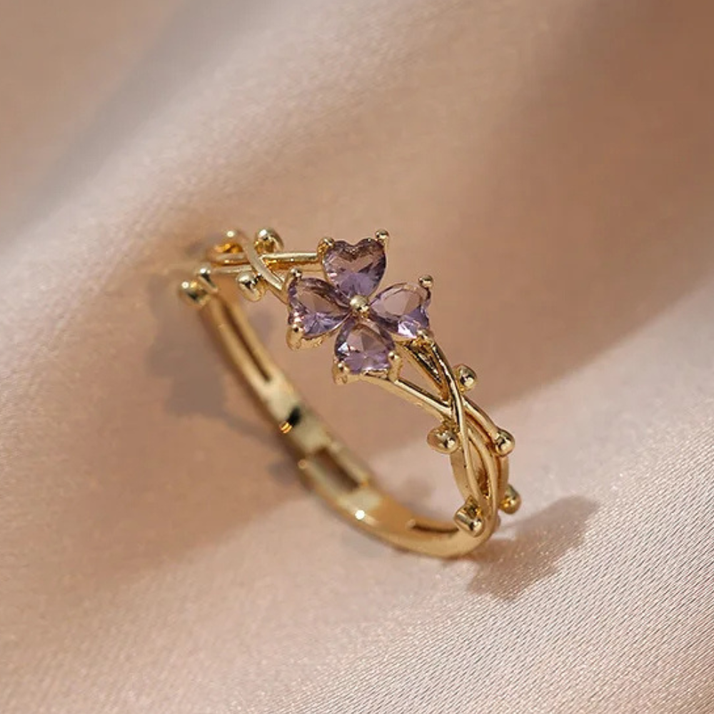 Romantic Clover Ring - Image 2