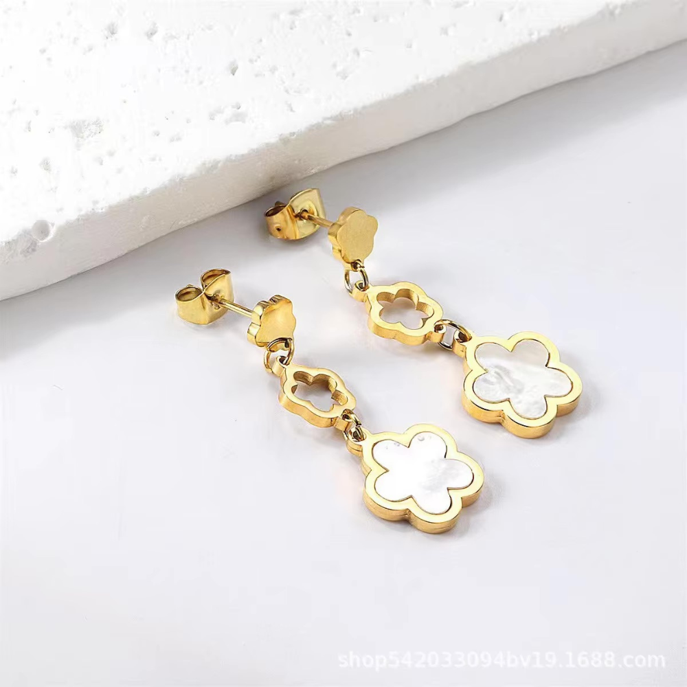 Mother of Pearl Clover Earrings - Image 7