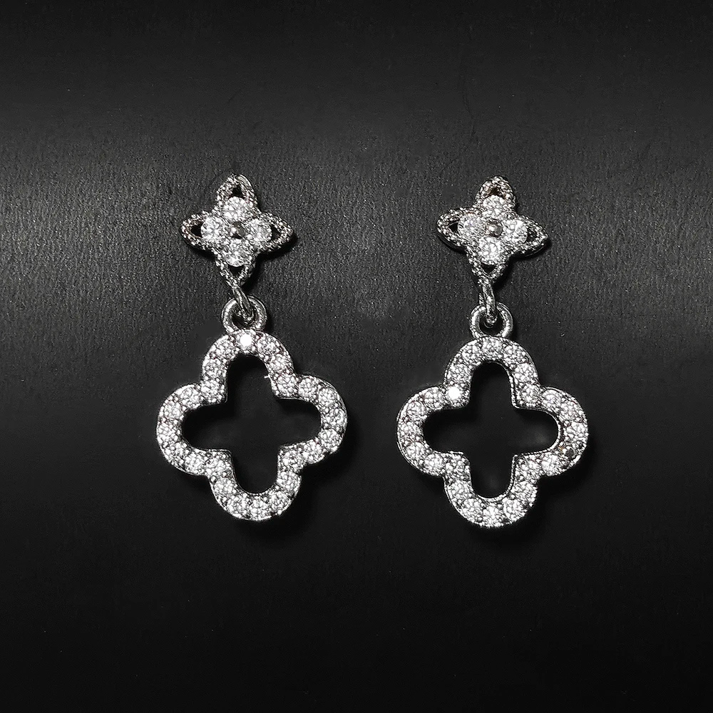Nina Clover Earrings - Image 4