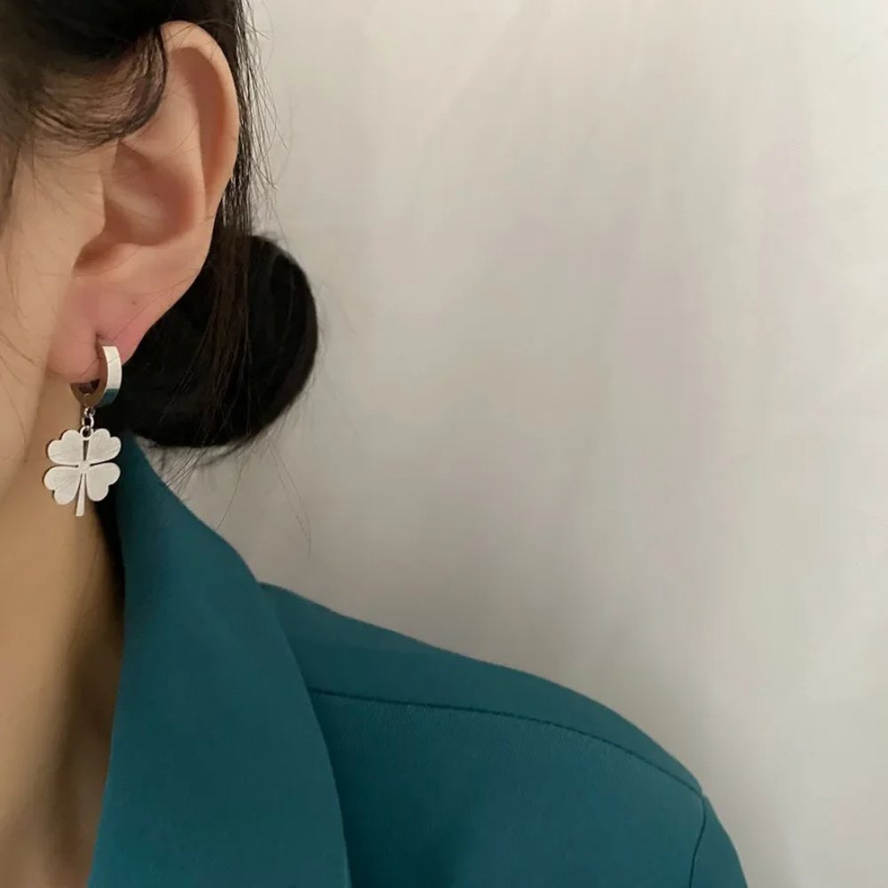 4 Leaf Clover Earrings - Image 4