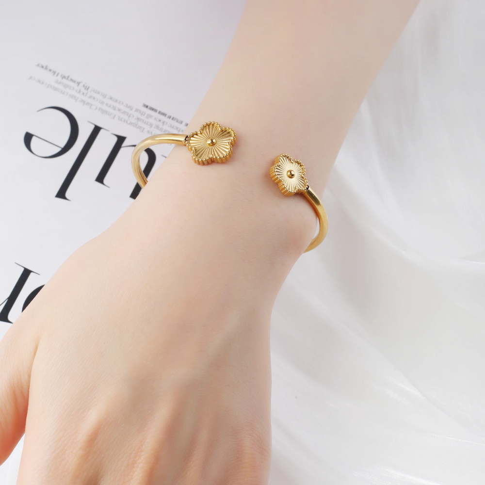 Clover Bangle Bracelet - Image 5