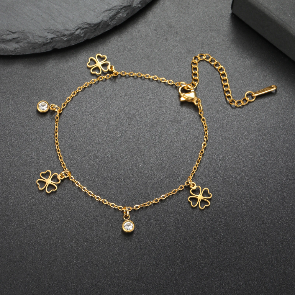 Diamond Clover Bracelet - Image 5