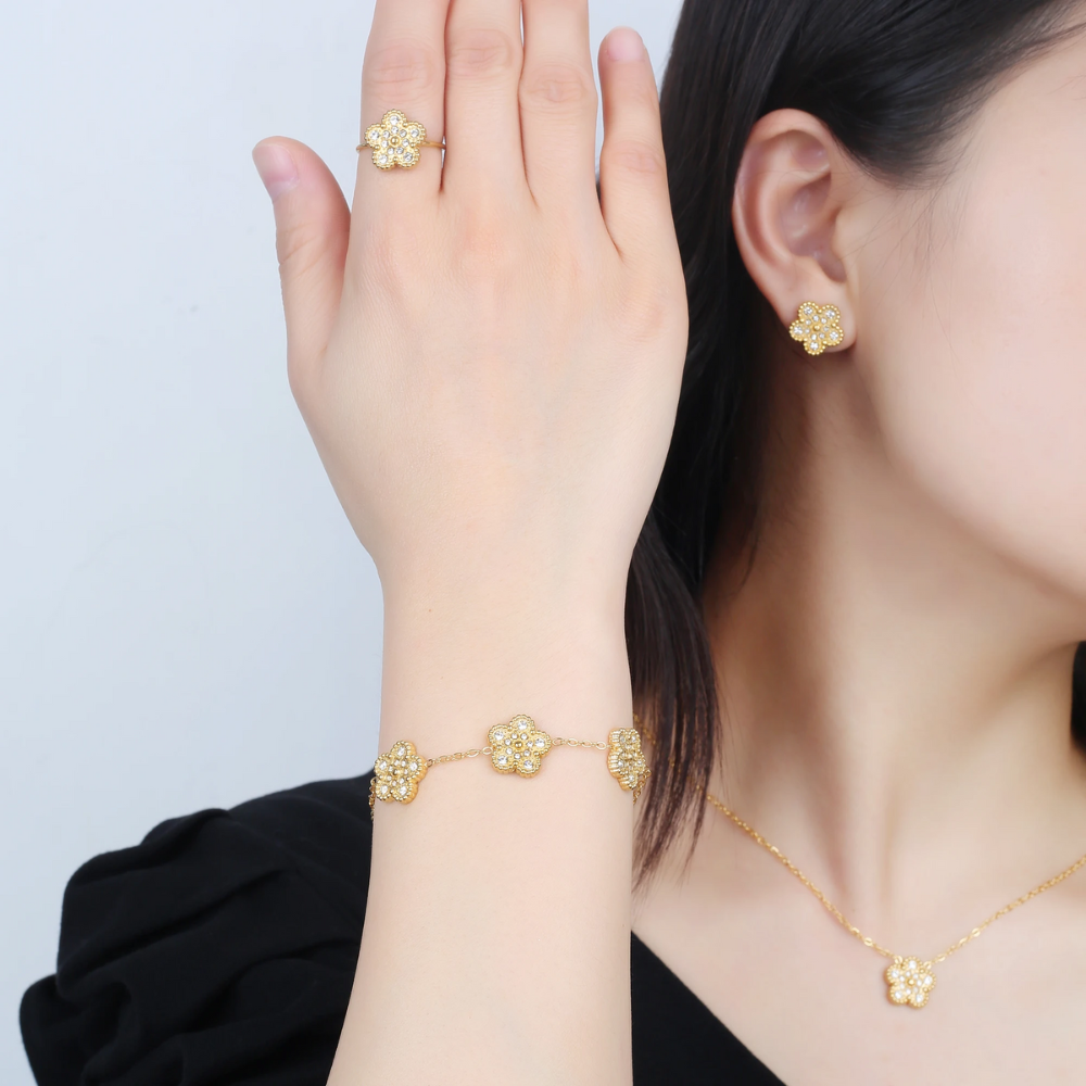 5 Leaf Clover Bracelet - Image 2