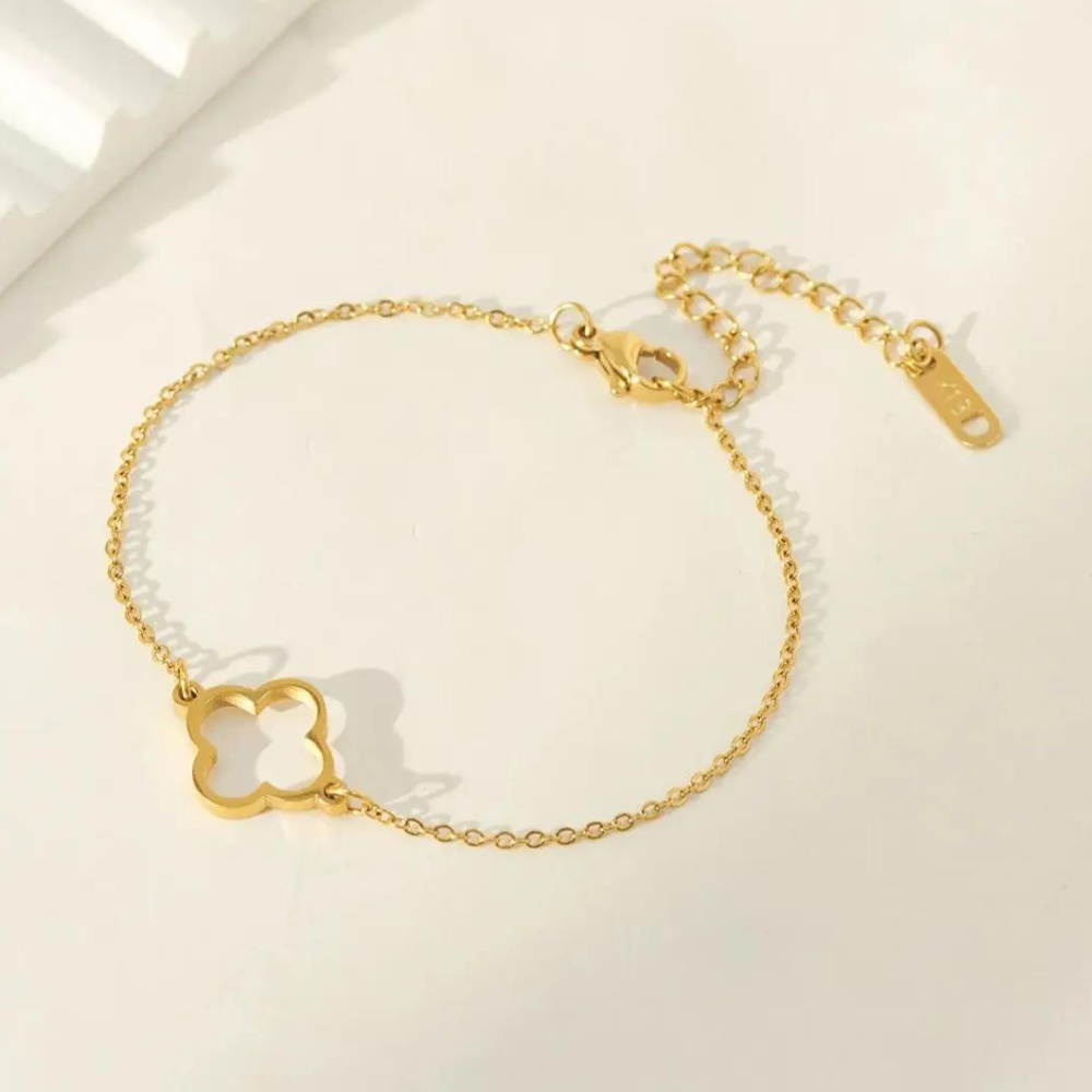 Golden Clover Bracelet - Image 3