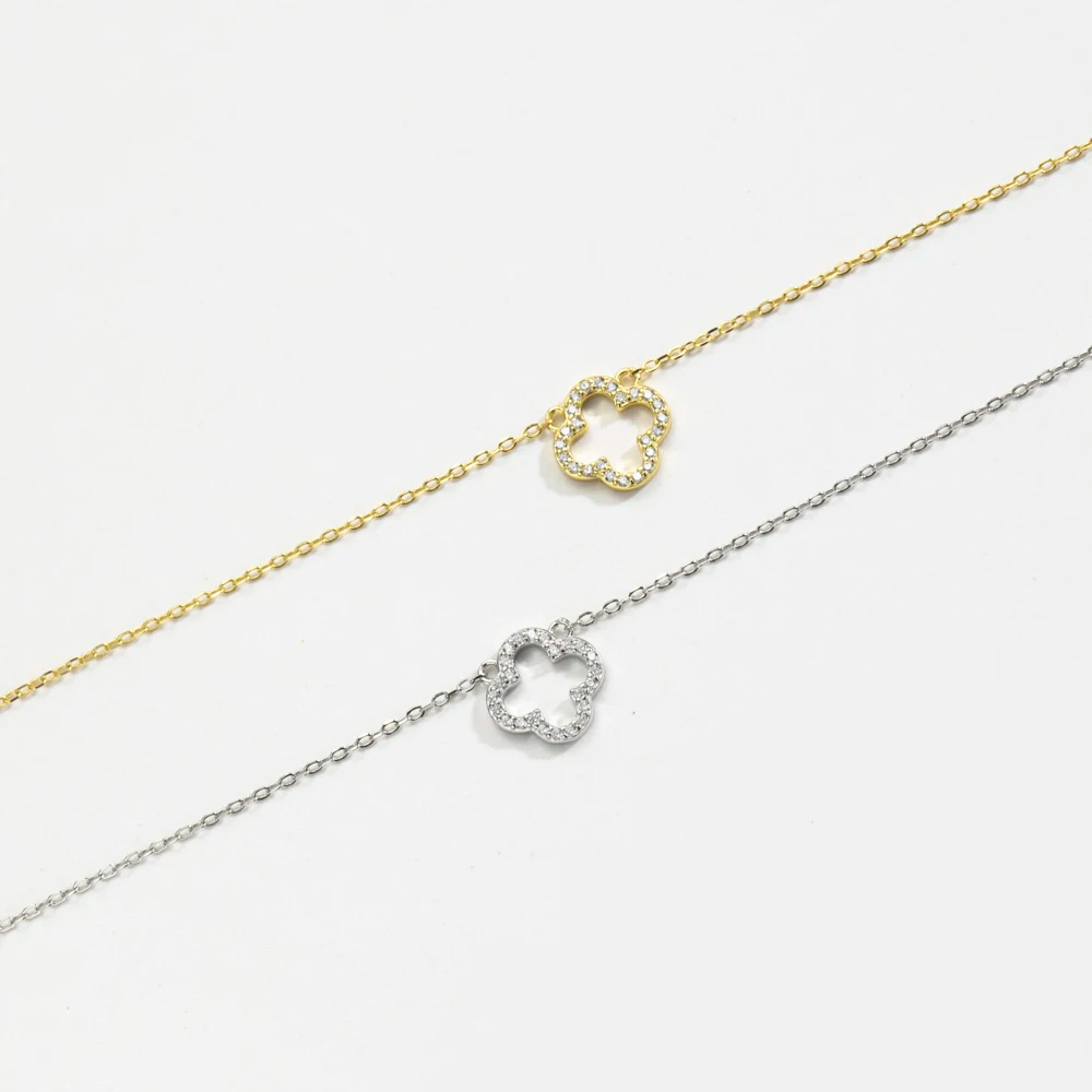 Gold Clover Necklace - Image 4