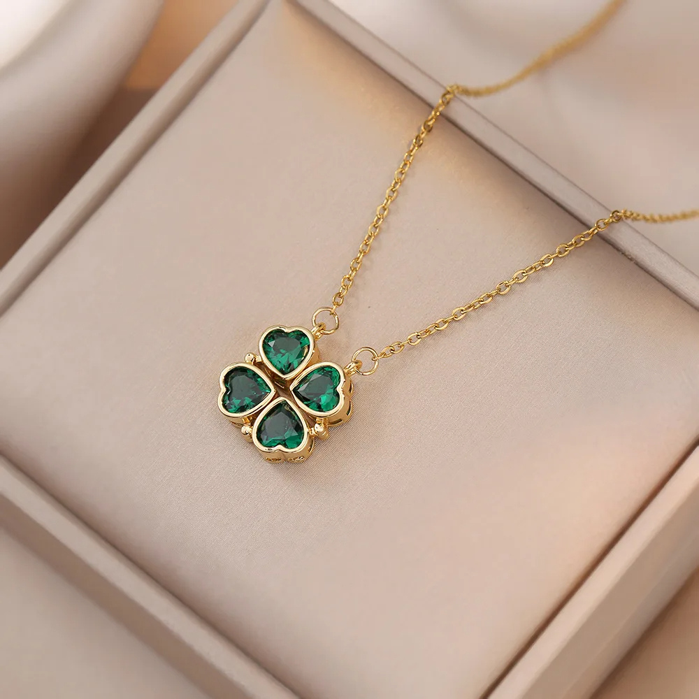 Green Clover Necklace - Image 3