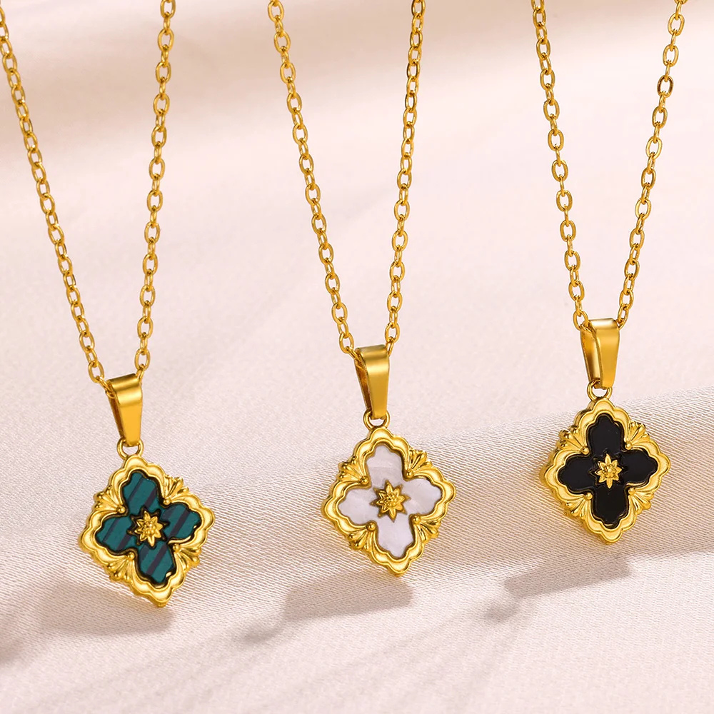Luxury 4 Leaf Clover Necklace - Image 5