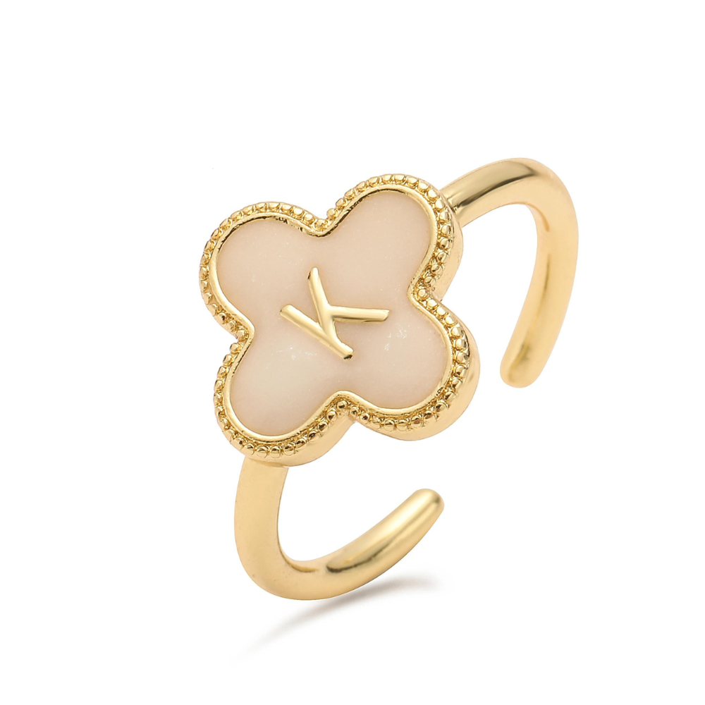 Initial Clover Ring