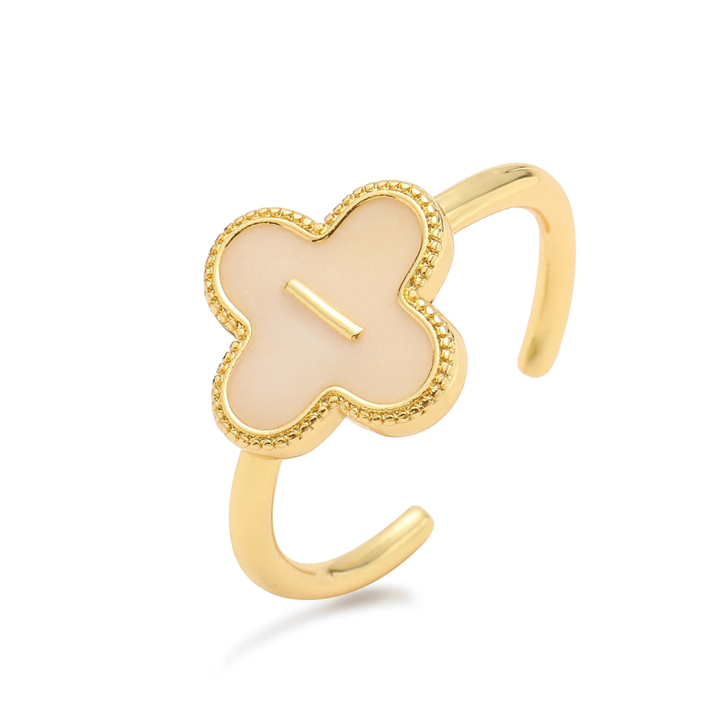 Initial Clover Ring
