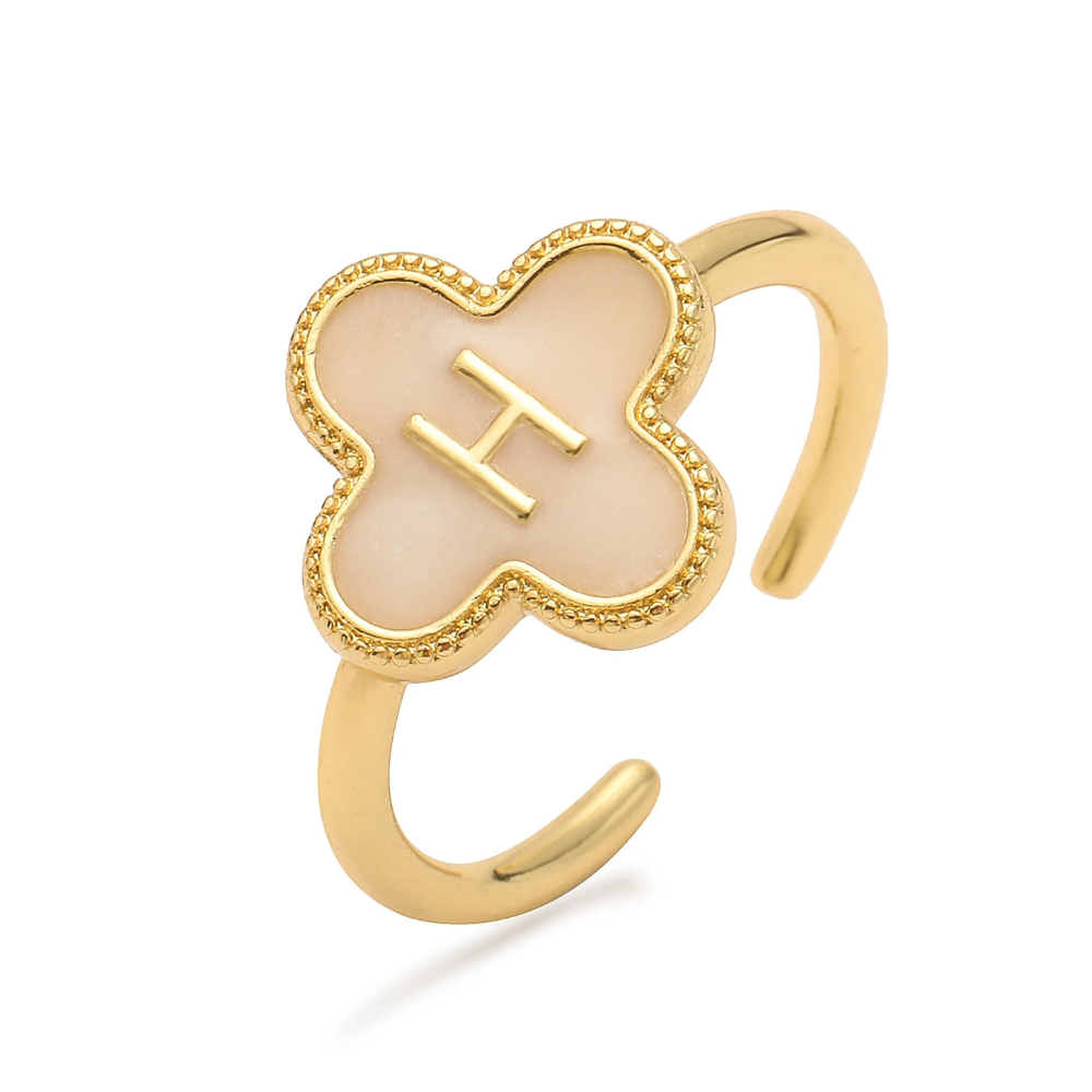 Initial Clover Ring