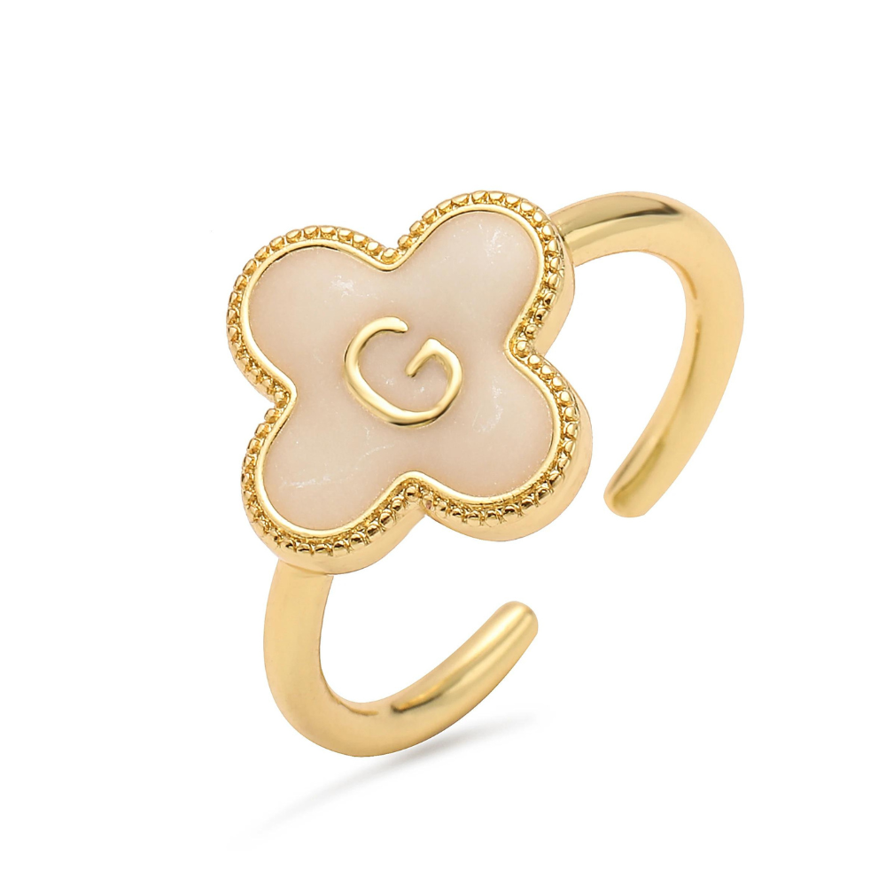 Initial Clover Ring