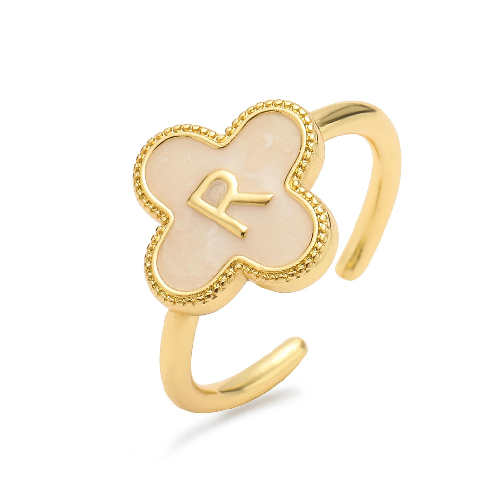 Initial Clover Ring
