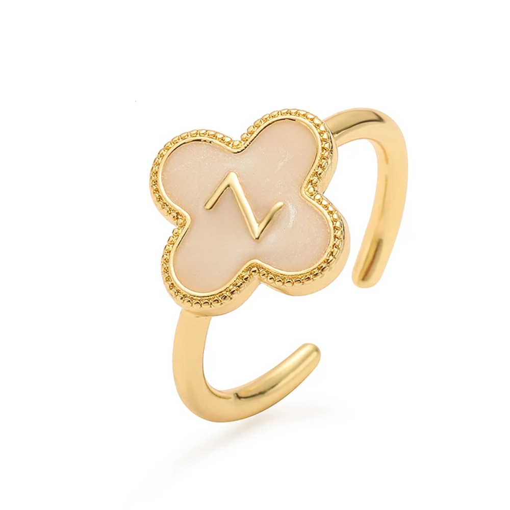 Initial Clover Ring