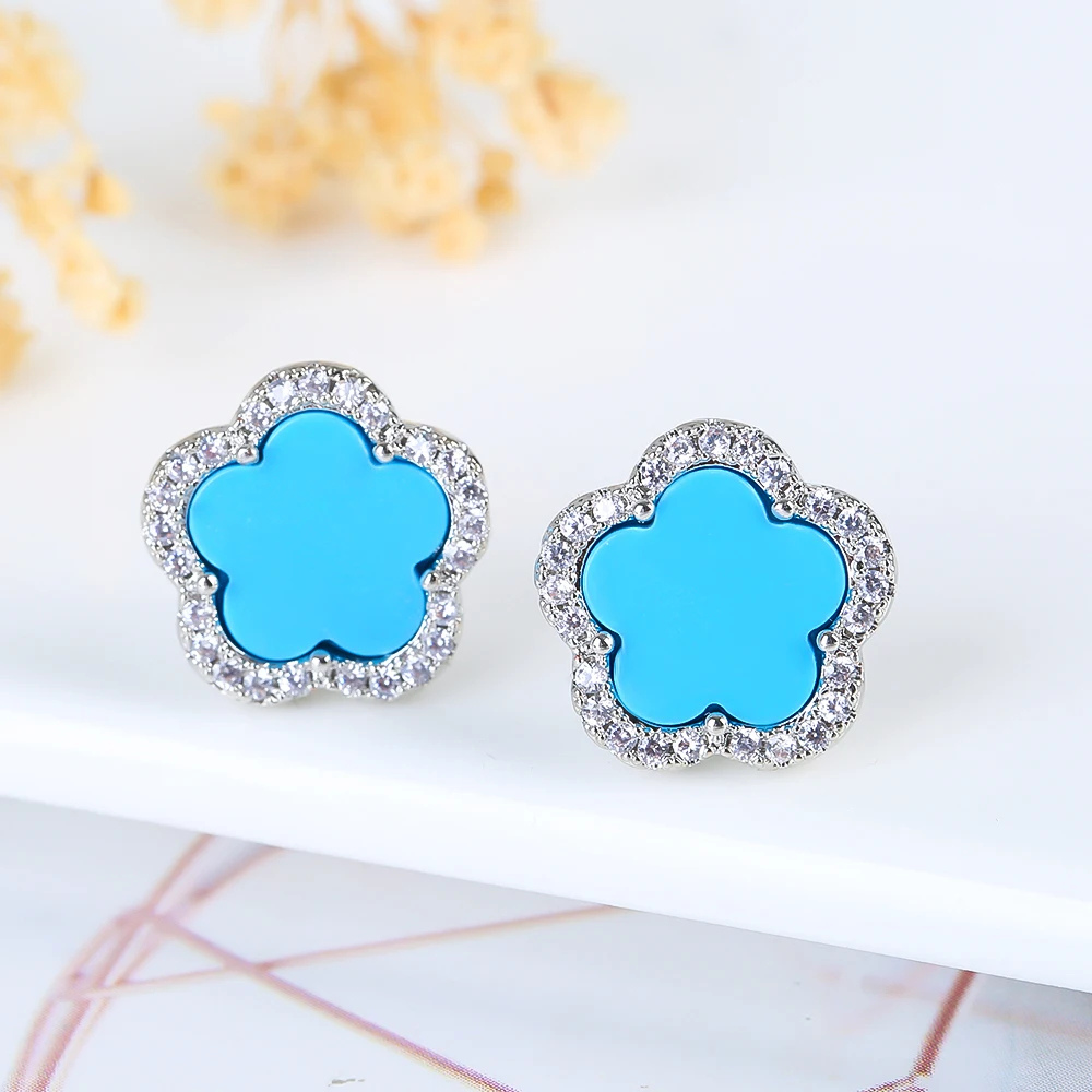 Lili Clover Earrings