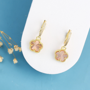 Lisa Clover Earrings