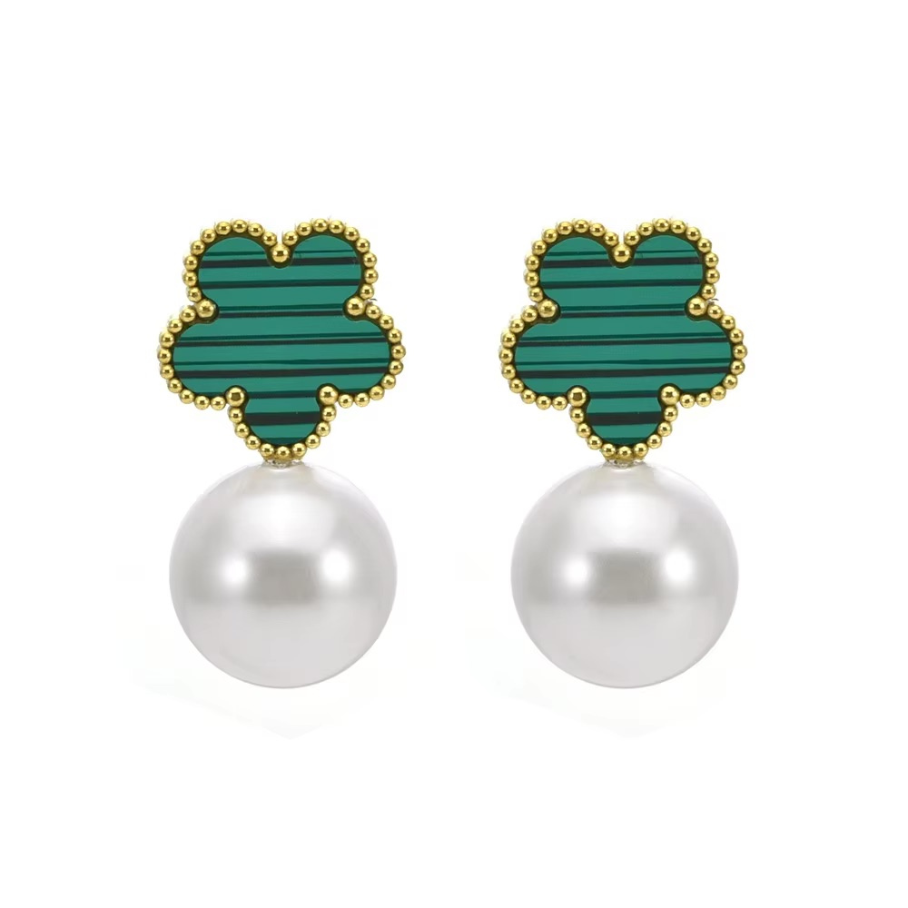 Pearl Clover Earrings