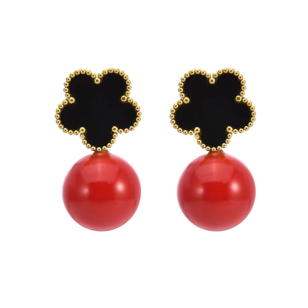 Pearl Clover Earrings