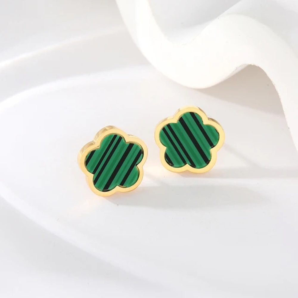 Simple Clover Earrings