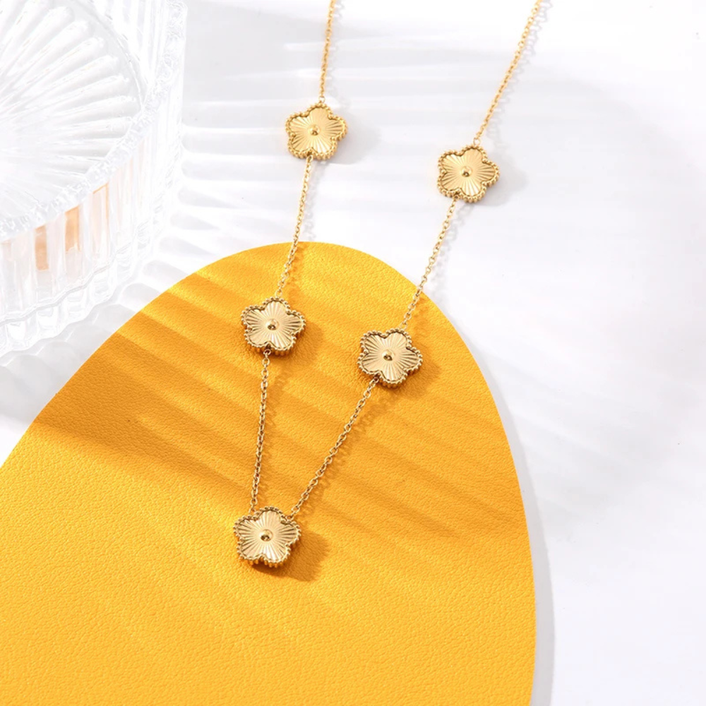 Five Clover Gold Necklace - Image 3