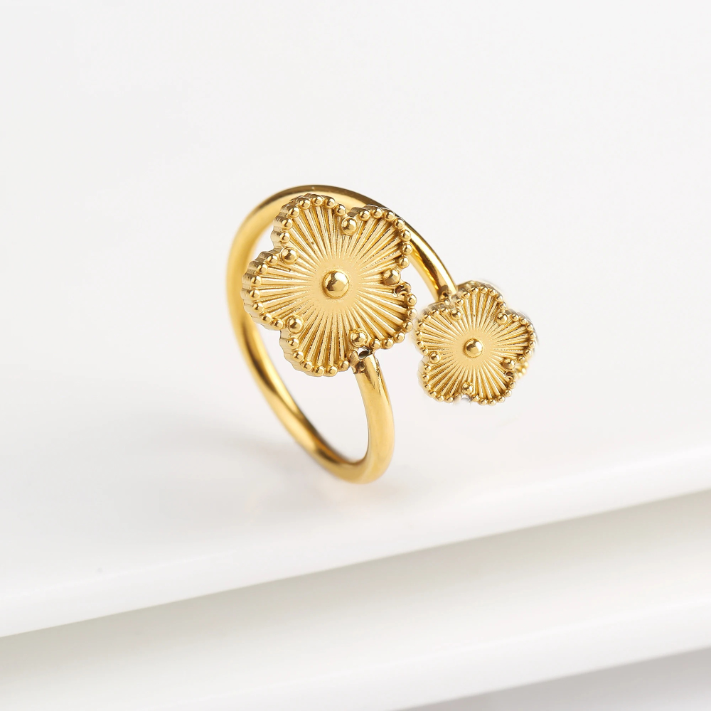 Clover Flower Ring - Image 9