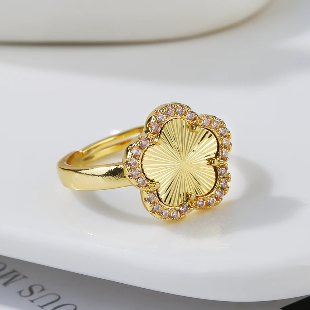 Nola Clover Ring - Image 2