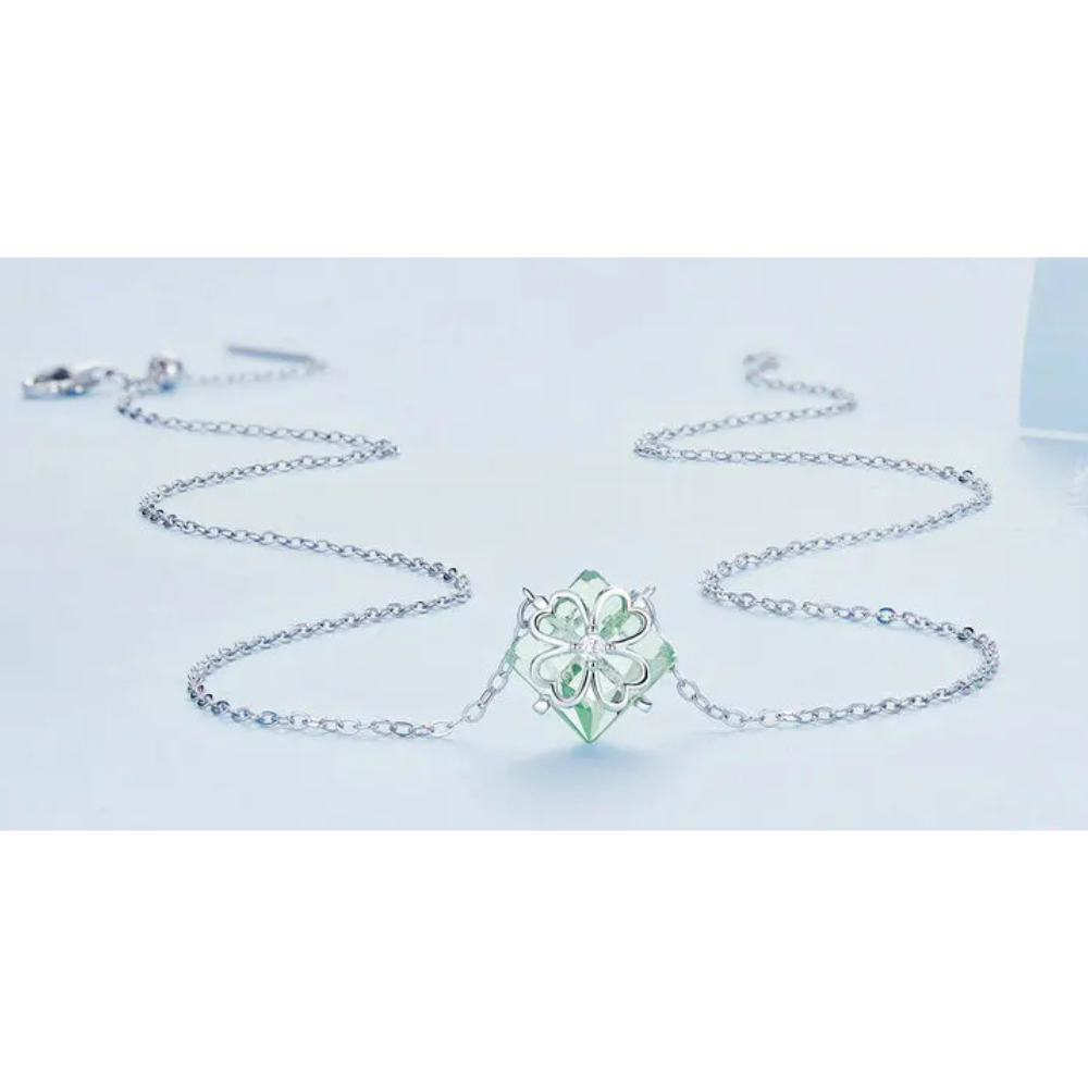 Green Square Clover Necklace - Image 4