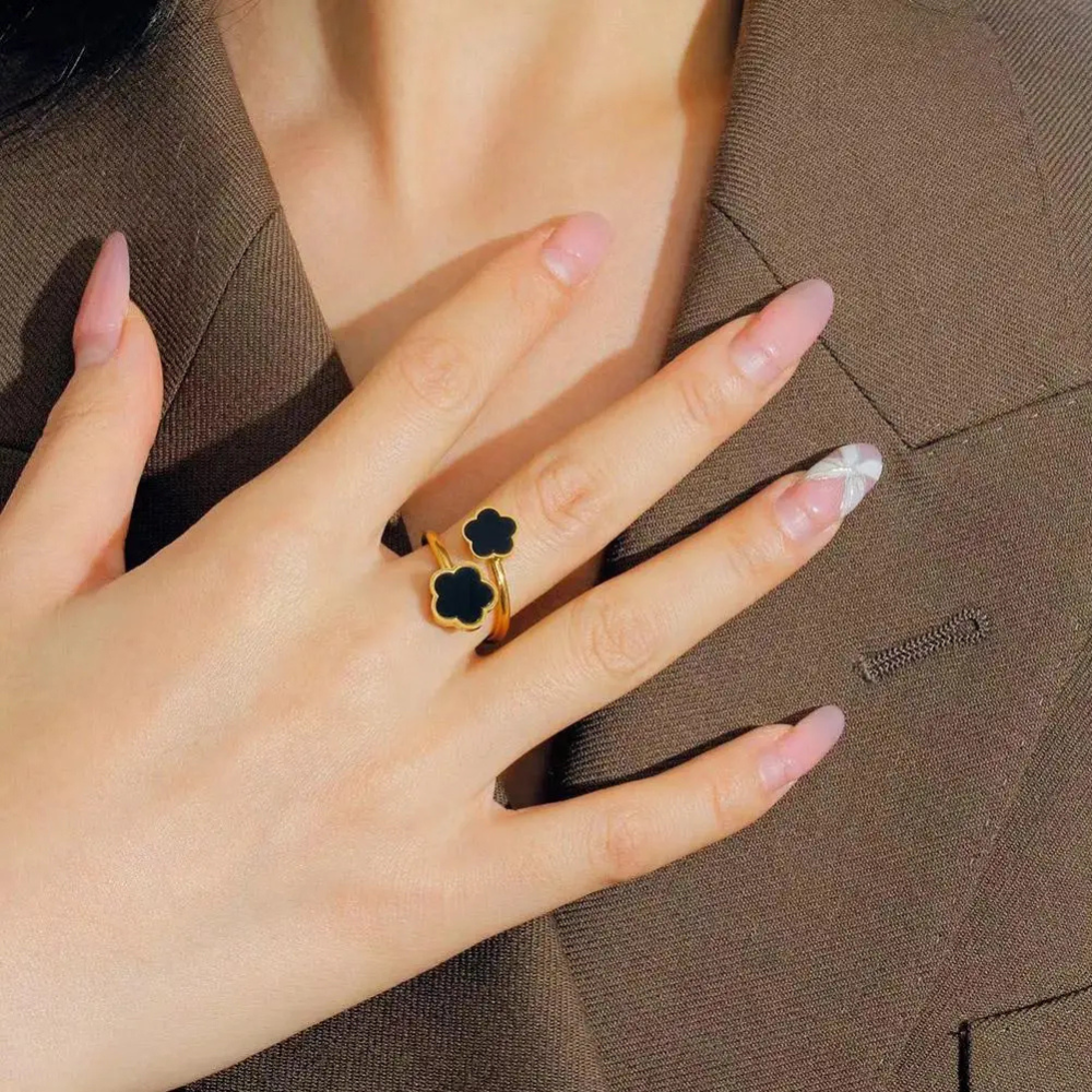 Double Clover Mother of Pearl Ring - Image 4