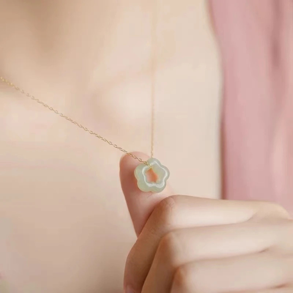 Abstract Clover Necklace - Image 5