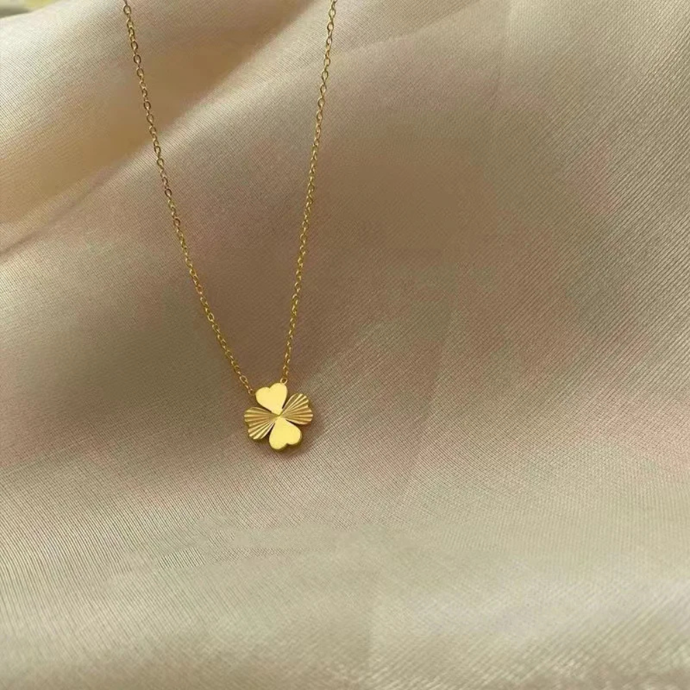 Four Hearts Clover Necklace - Image 5