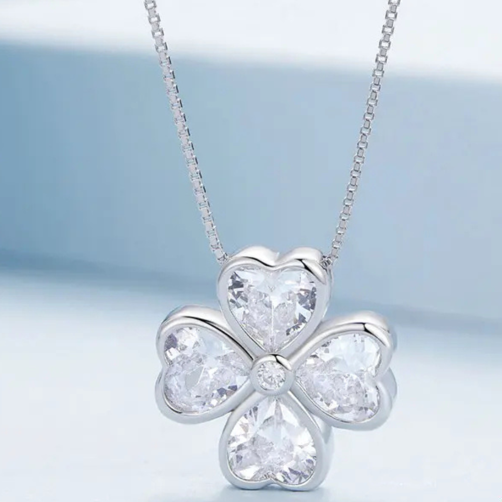 Crystal Clover Necklace - Image 3