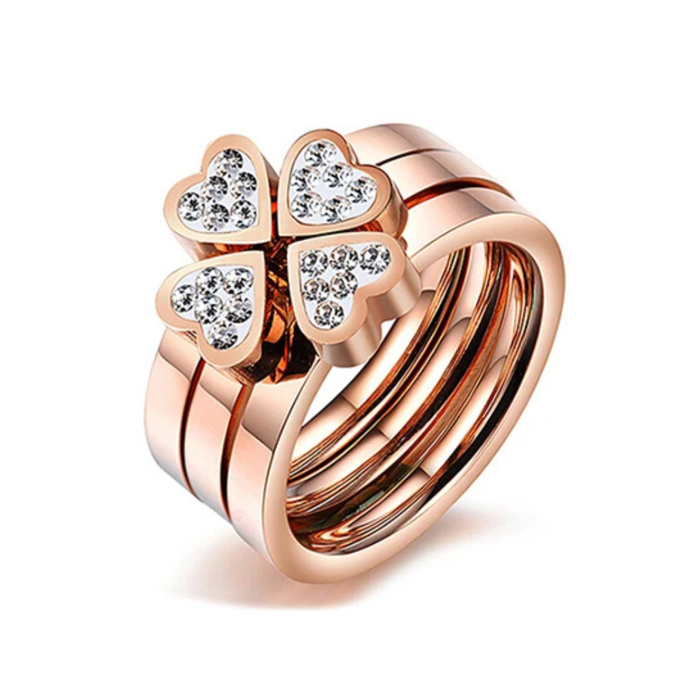 Triple Clover Ring