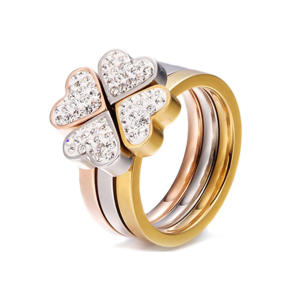 Triple Clover Ring
